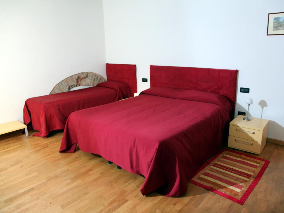 Bed and Breakfast Il Sipario à Ferrare Extérieur photo